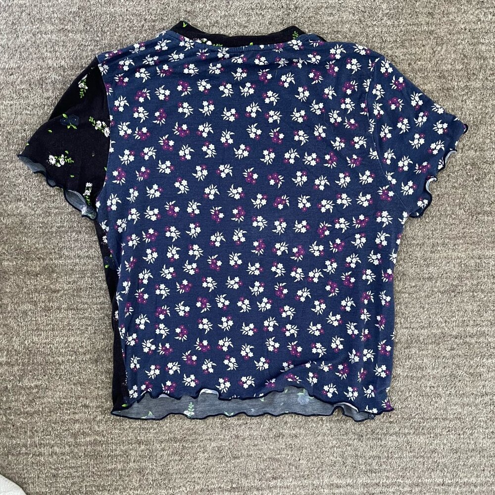 Opening Ceremony Floral Lettuce-Edge Tee Black (Size S) - Picture 7 of 8